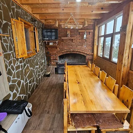 Vikendica Gojkovic * Knezevo