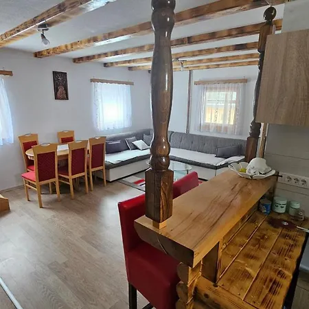 Holiday home Vikendica Gojkovic Knezevo